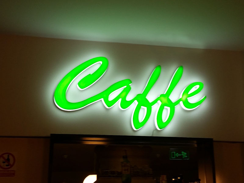 Caffe leuchtbuchstabe caffe2.jpg