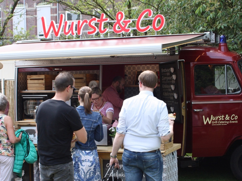 LED Profilbuchstaben - Wurst-Co - Zargenleuchter wurst-co.jpg