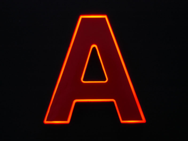 Neon-Art LED Lettering and business sign A DSC_9466_01.jpg