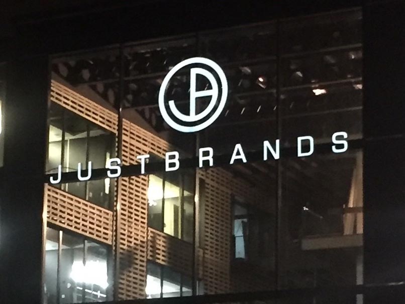 JUSTBRANDS 3D Frontlight LED signage JUSTBRANDS.jpg